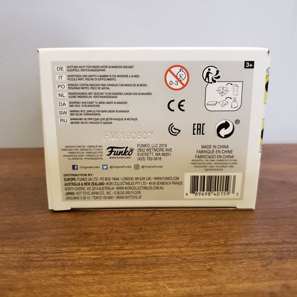 Funko Pop 764 Ultraman Glow In The Dark Toy Tokyo 2019 SDCC Read Description - Picture 7 of 9